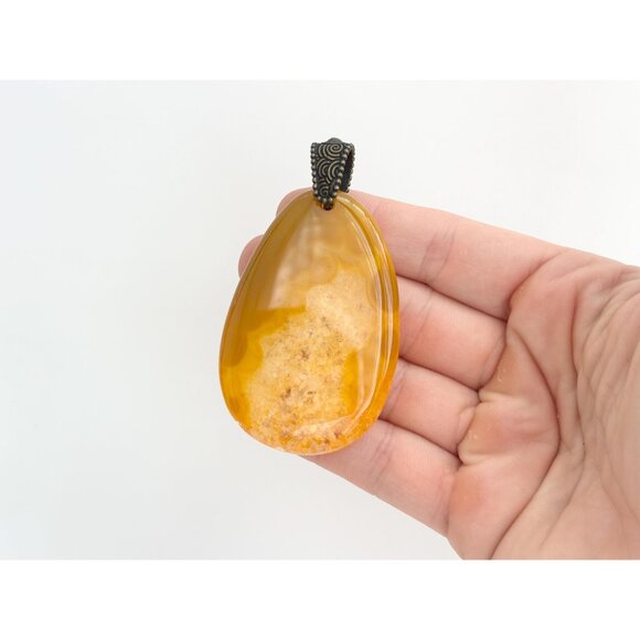 Yellow Agate Crystal Oval Shaped Large Silver Toned Vintage Statement Pendant - Picture 9 of 13